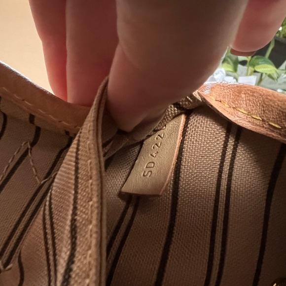 LV MM Neverfull - Excellent condition- Authentic - Picture 8 of 8